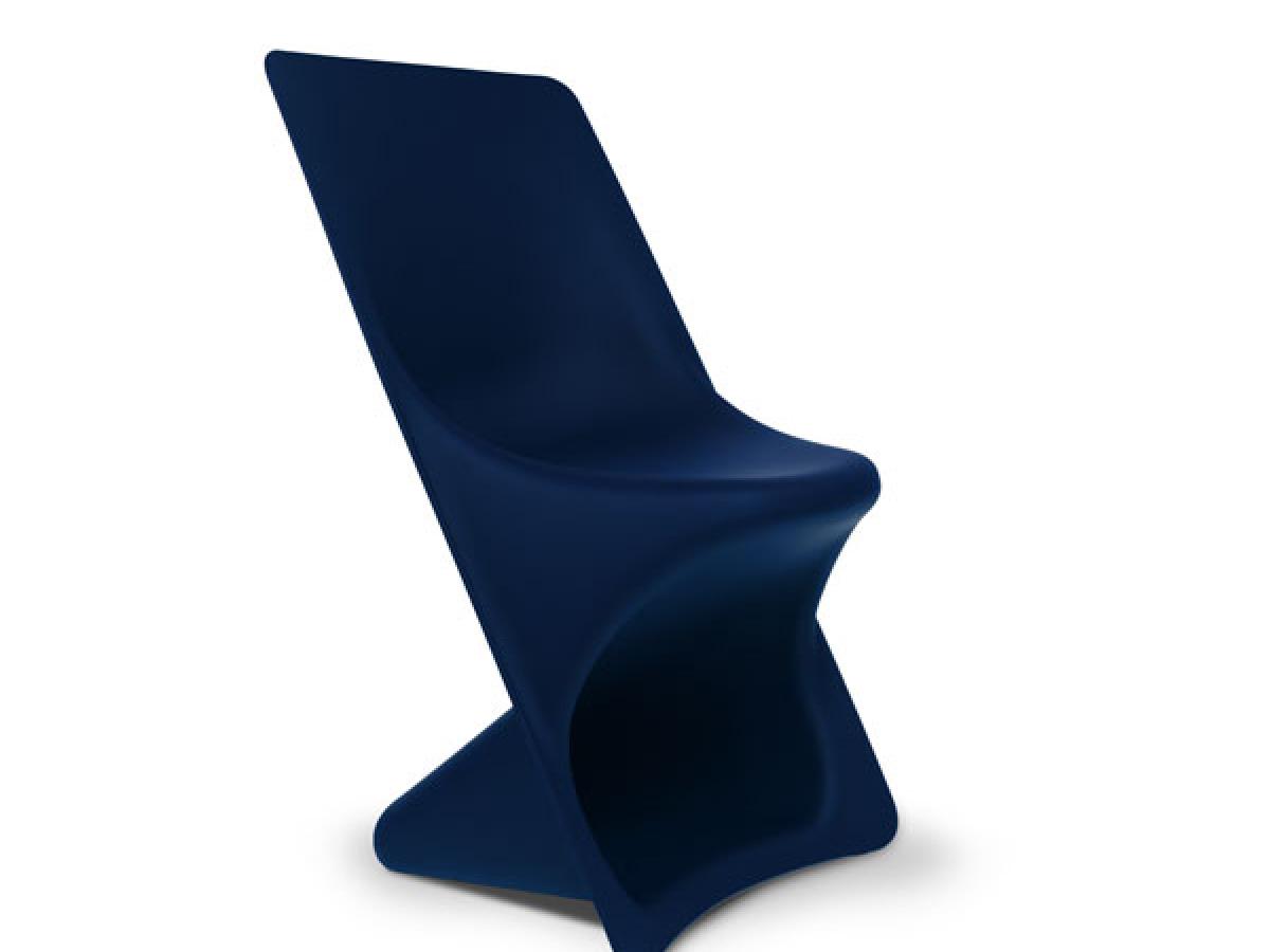 100% recycled polypropylene chair - SWS Group